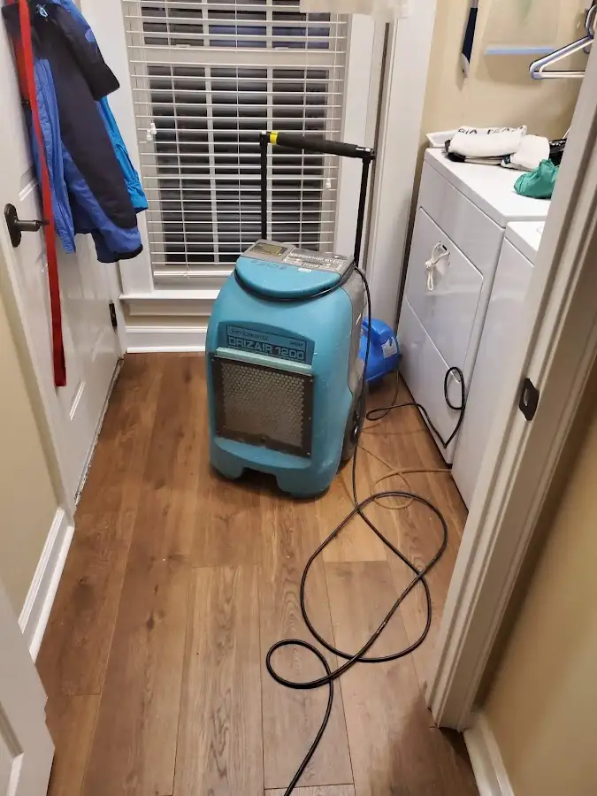 Commercial dehumidifier deployed for Flood Damage Cleanup in Garwood